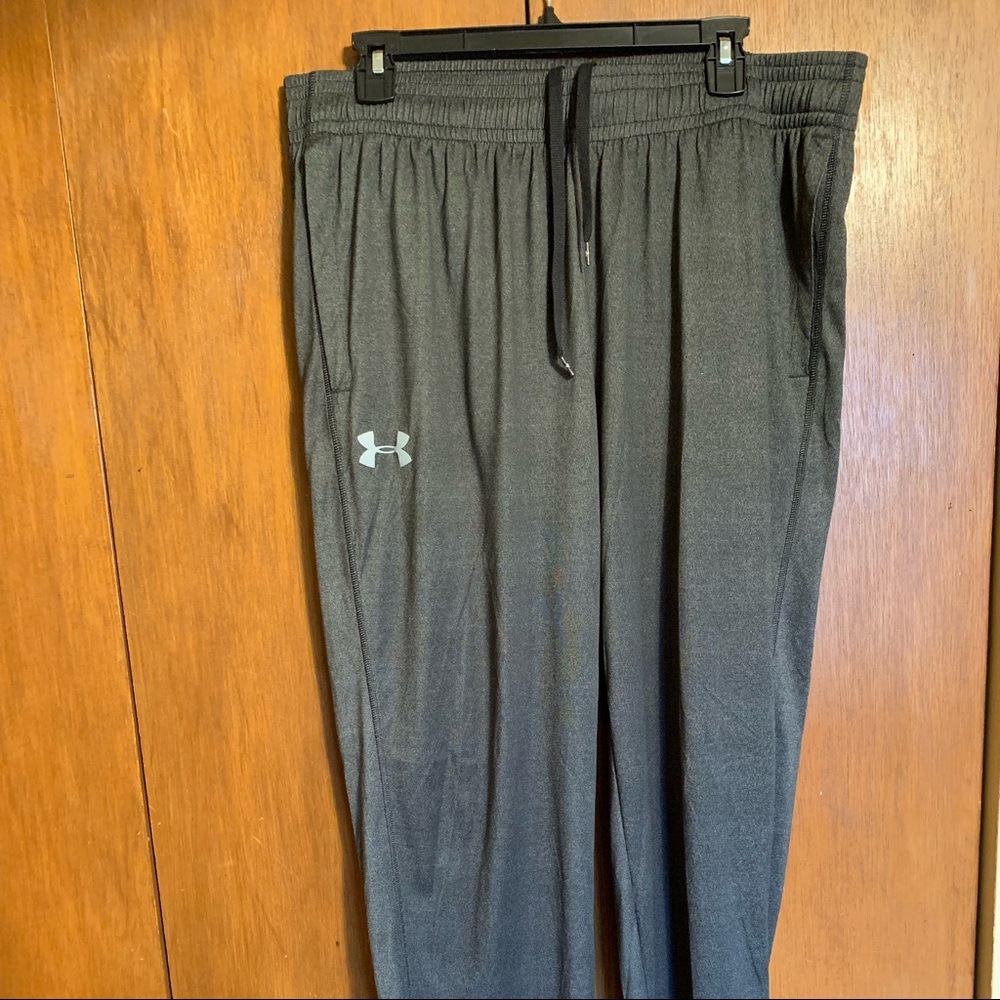 Under Armour light-weight slim tapered pants